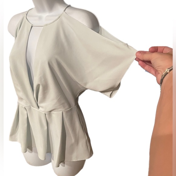 Bebe top - Picture 2 of 7